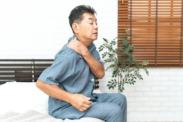 腰への施術で肩こりが改善した事例［整体実例 No.2］【吉川市 吉川整体療院】 
